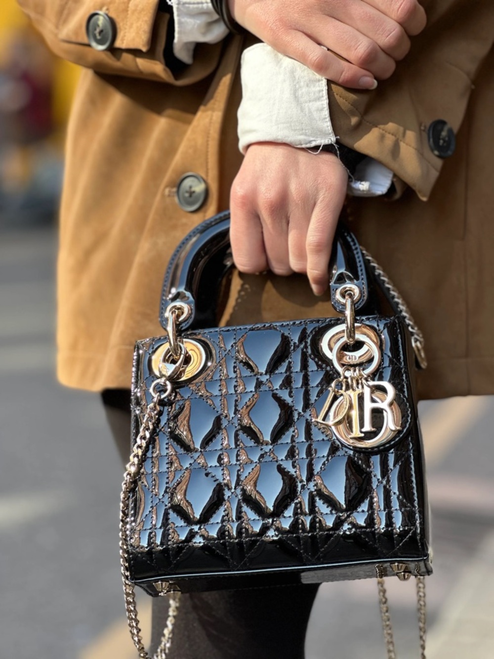 CHRISTIAN DIOR 2023 Mini Lady Dior Bag Black Patent Cannage Calfskin - Picture 2 of 16